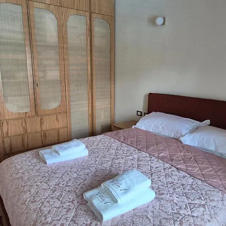 Semesterbostad 1 - Sea, Nature, Pool & Privacy Golem (Tirana)