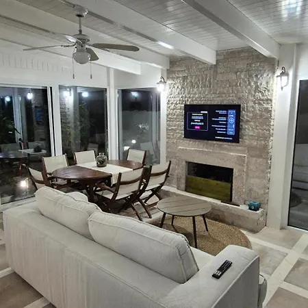Tatil Evi 1 - Sea, Nature, Pool & Privacy *